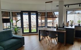 Modern Top Floor Loft With Balcony